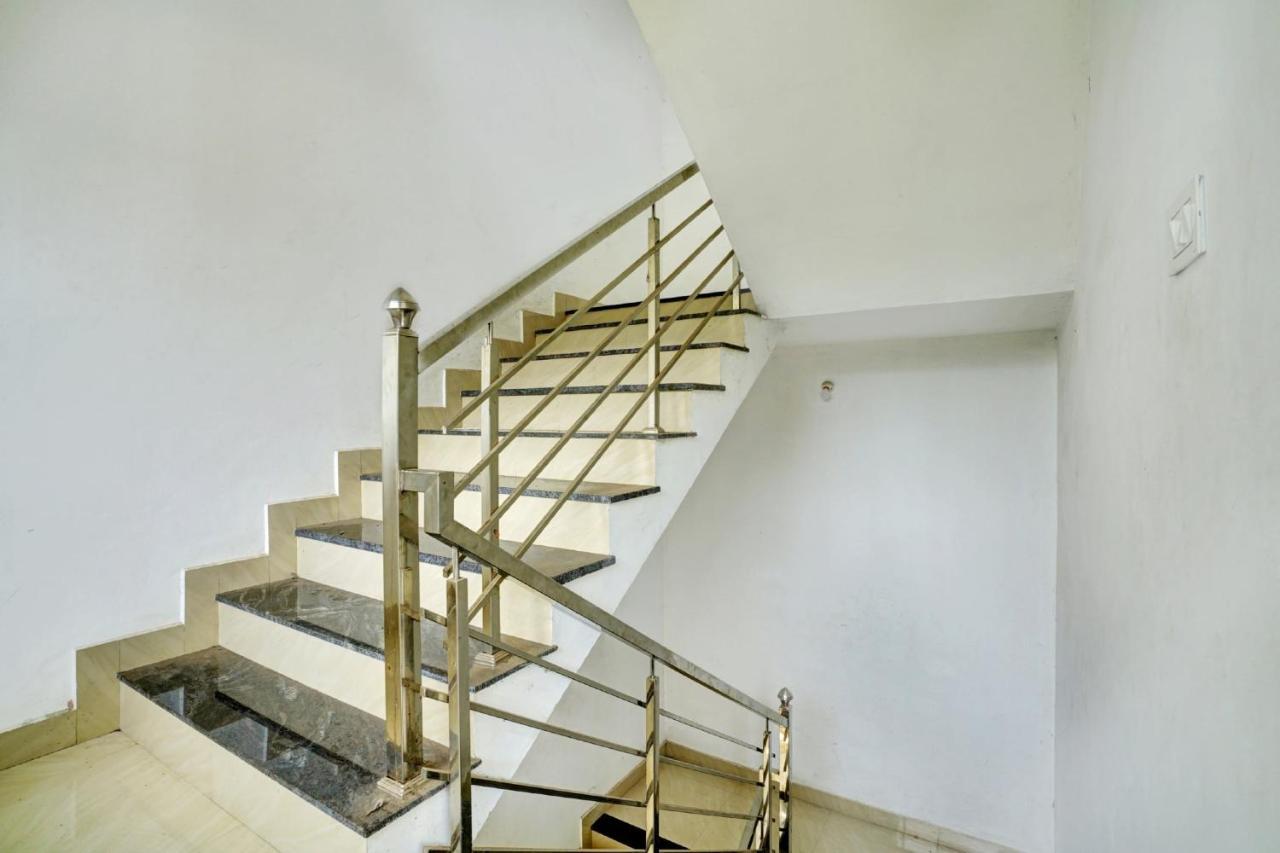 Collection O 81026 Suqoon Premium Stays Kochi 외부 사진